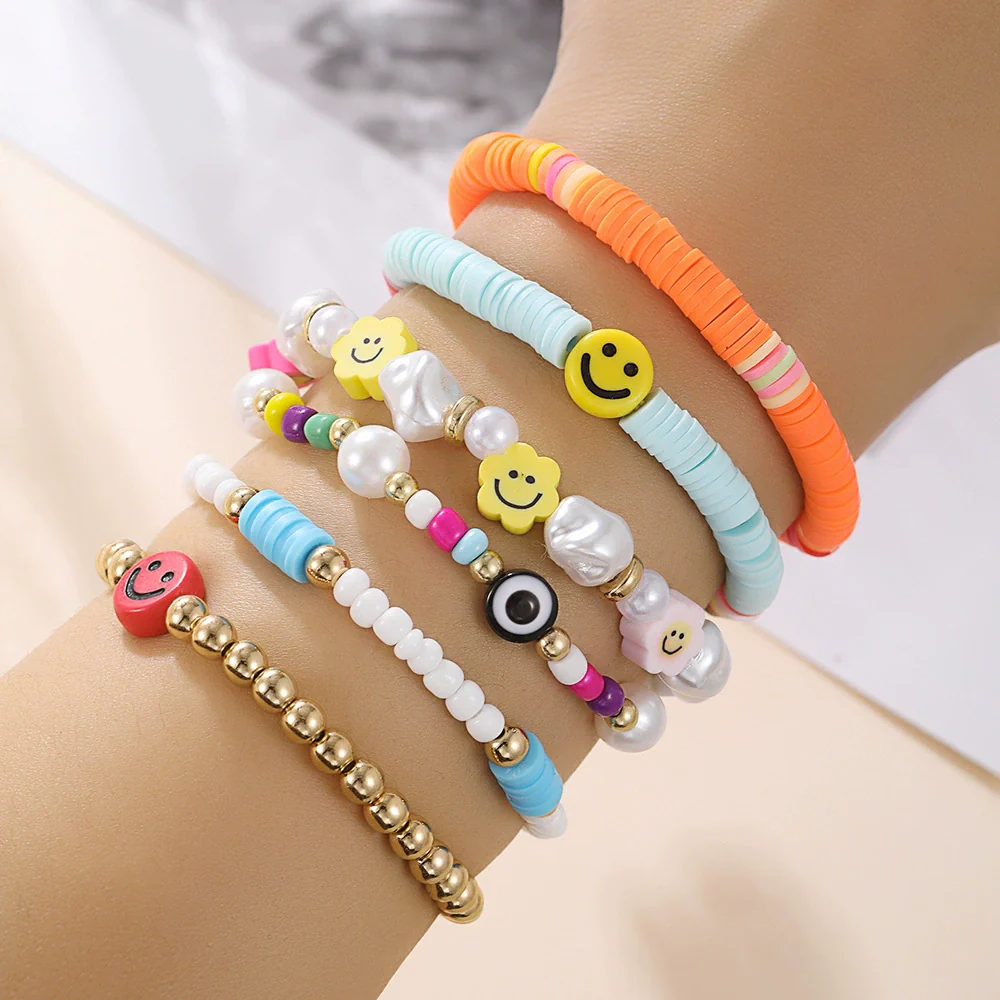 Wholesale Soft Pottery Geometric Smiley Face Bracelet Unisex Electroplating Design - Image 2