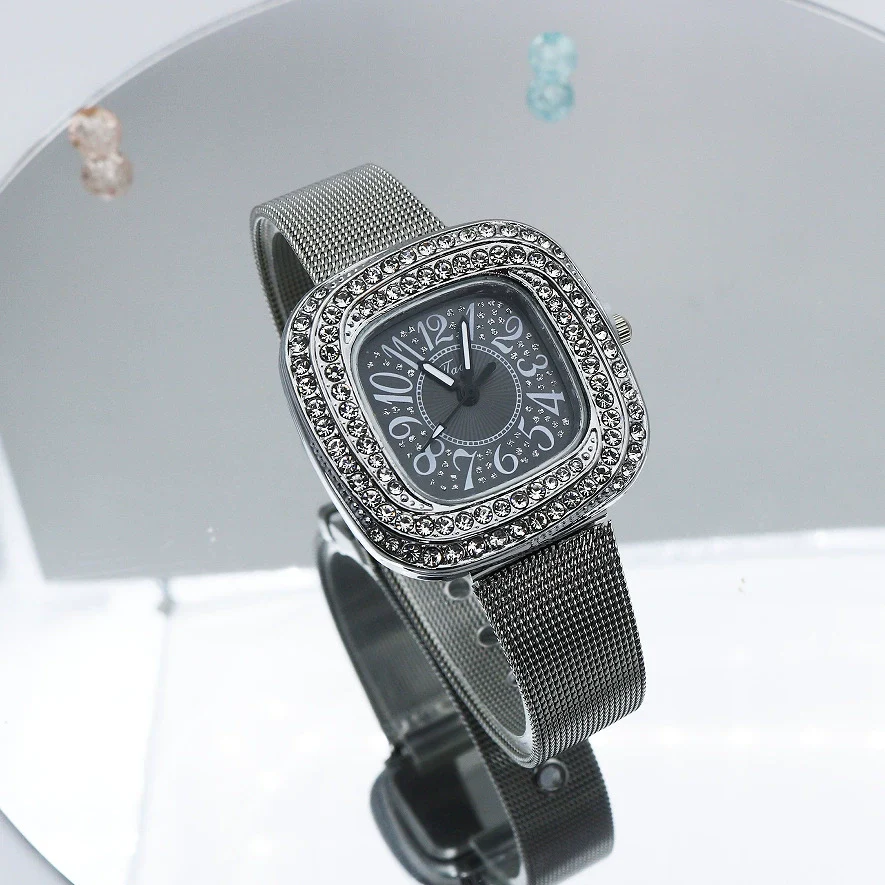Wholesale Square Quartz Watch With Alloy Case Stainless Steel Strap And Diamondembedded Fashion Leisure Style - Image 4