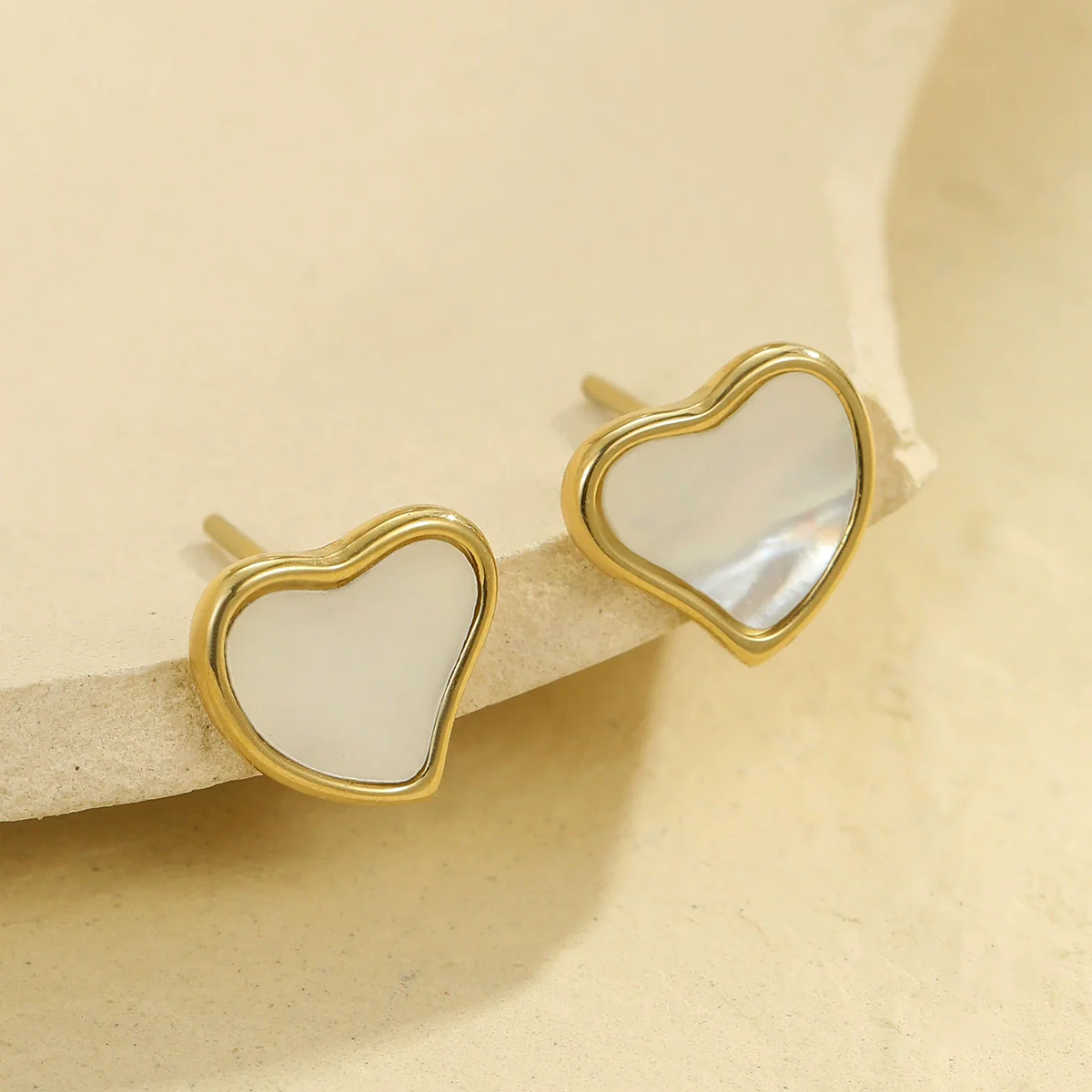 Wholesale Stainless Steel 18K Electroplated Heart Shape Jewelry Set For Women Earrings And Necklace - Image 4