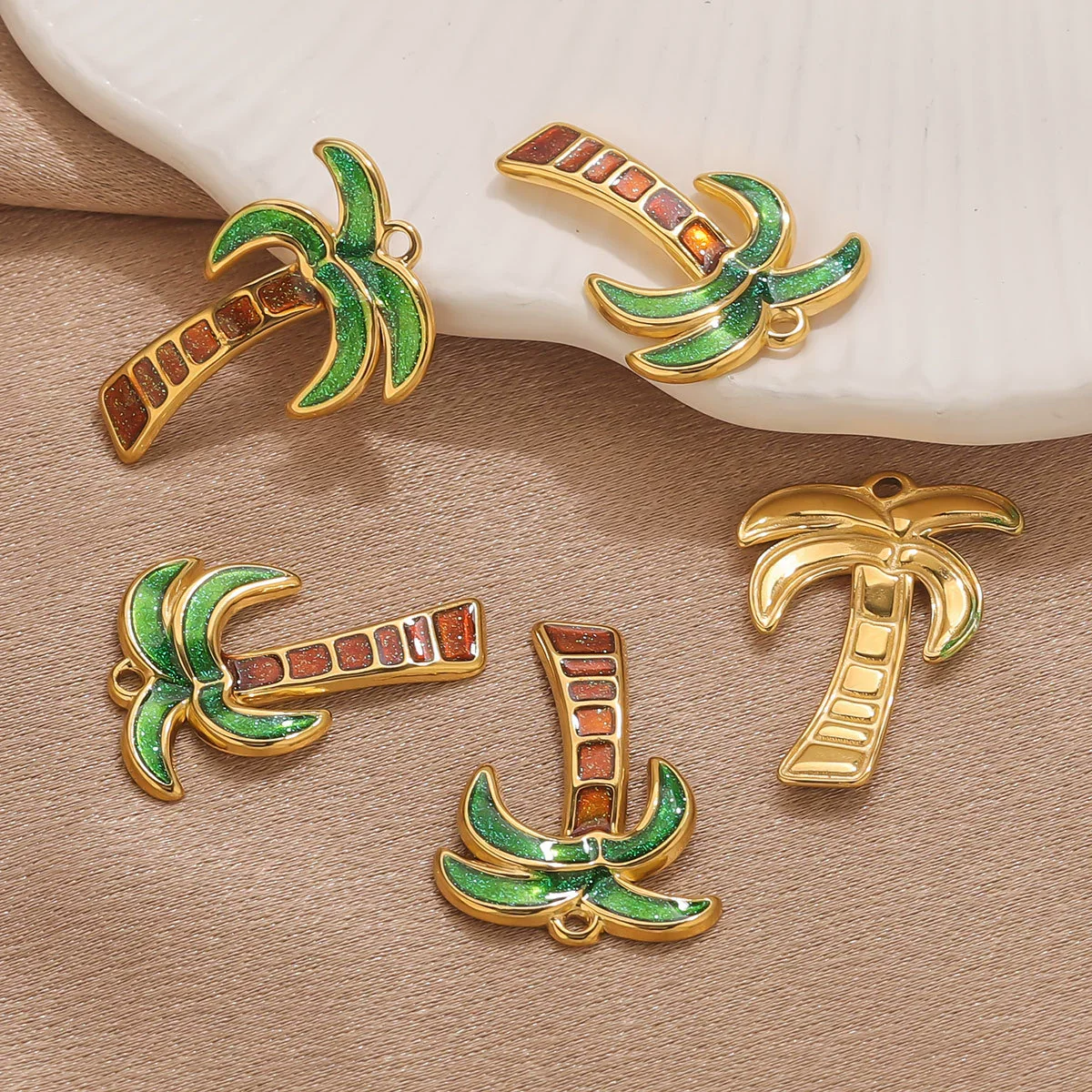 Wholesale Stainless Steel Coconut Tree Dripping Oil Style Jewelry Accessories Earrings Pendant - Image 2