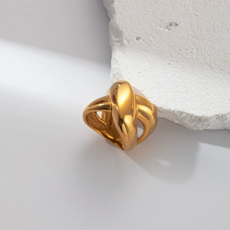 Wholesale Stainless Steel Cross Hollow Geometric Fashion Electroplated Ring For Men And Women - Image 4