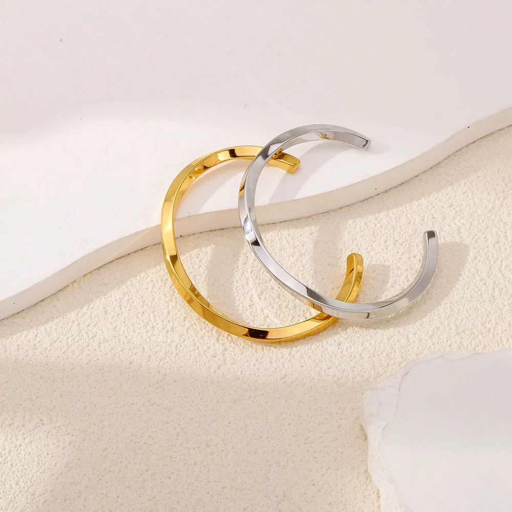 Wholesale Stainless Steel Cshaped Spiral Twist Joker Geometric Electroplated Fashion Commuter Summer Bracelet - Image 2