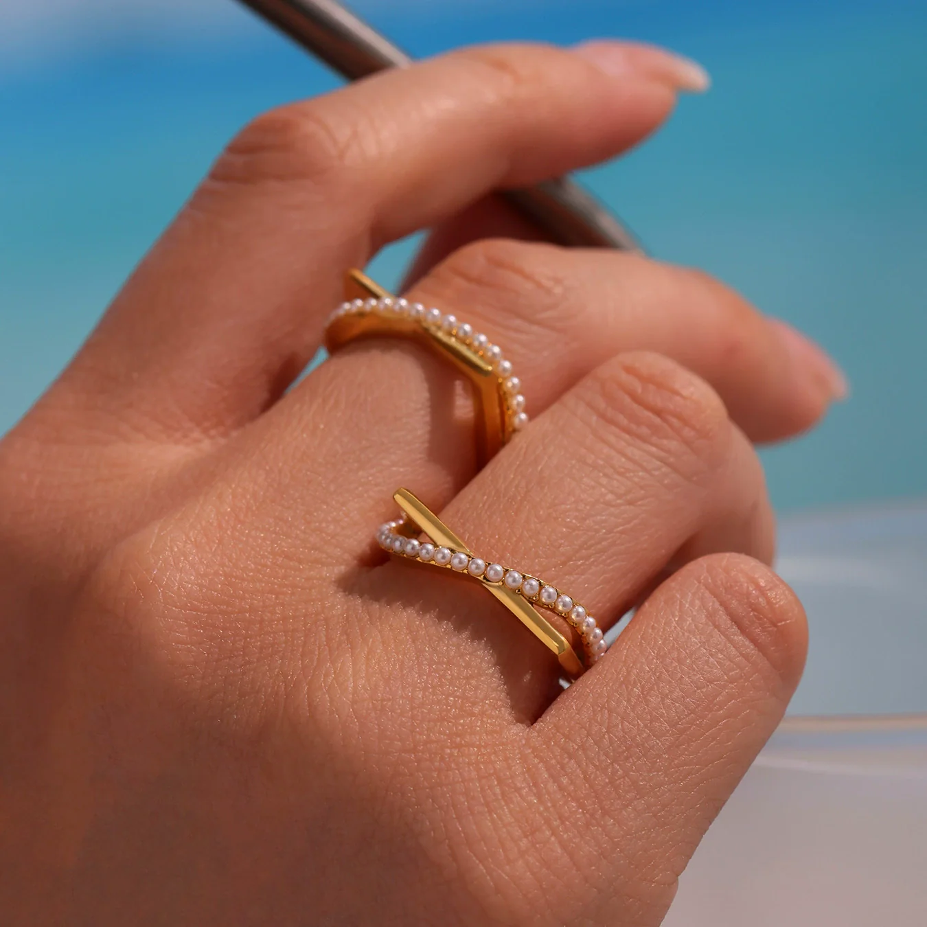 Wholesale Stainless Steel Electroplated 18K Real Gold Geometric Ferris Wheel Cross Double Layer Index Finger Ring For Women - Image 3