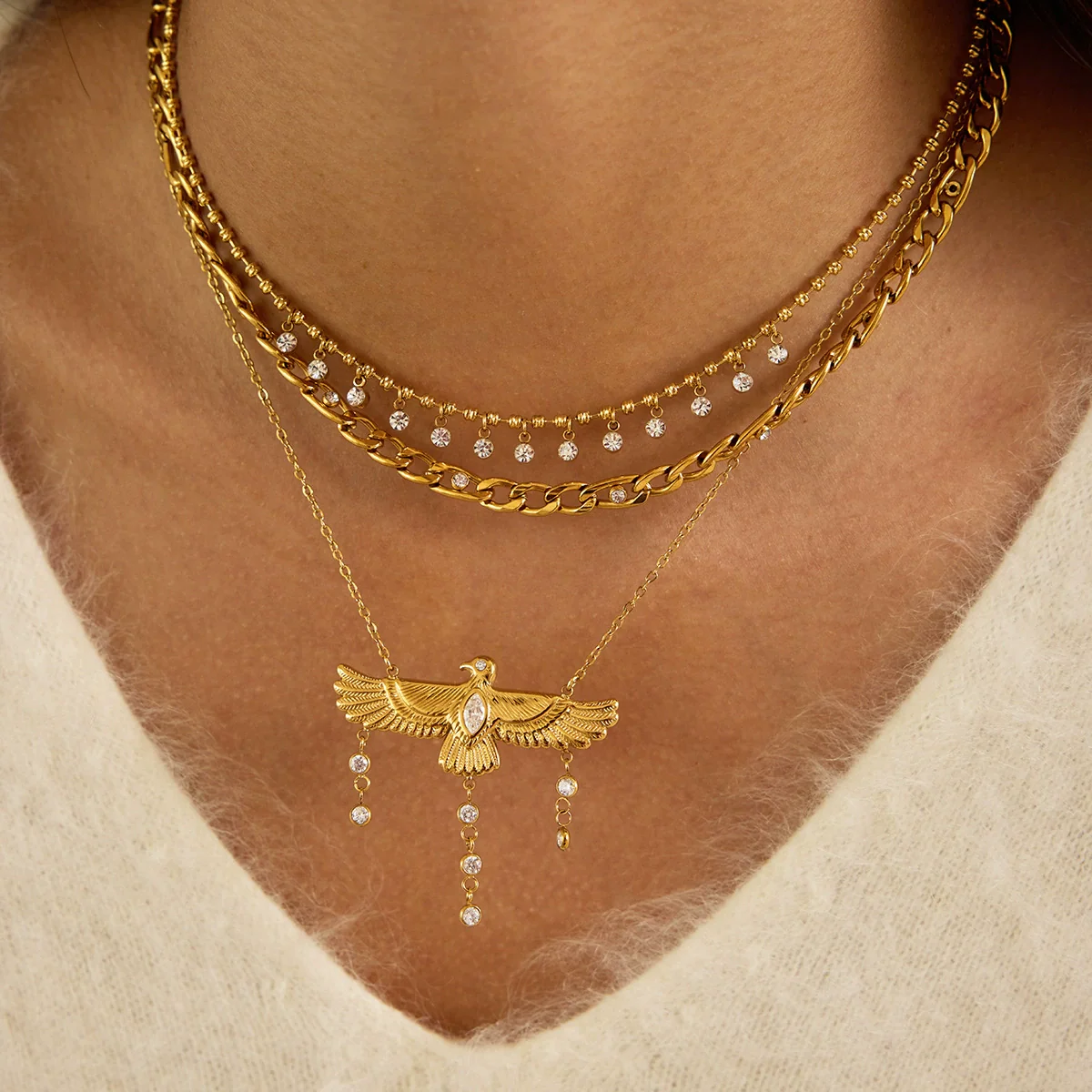 Wholesale Stainless Steel Electroplated Eagle Shape Pendant Necklace For Women - Image 2