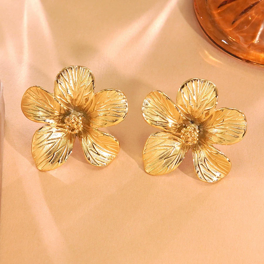 Wholesale Stainless Steel Electroplated Flower Earrings For Women