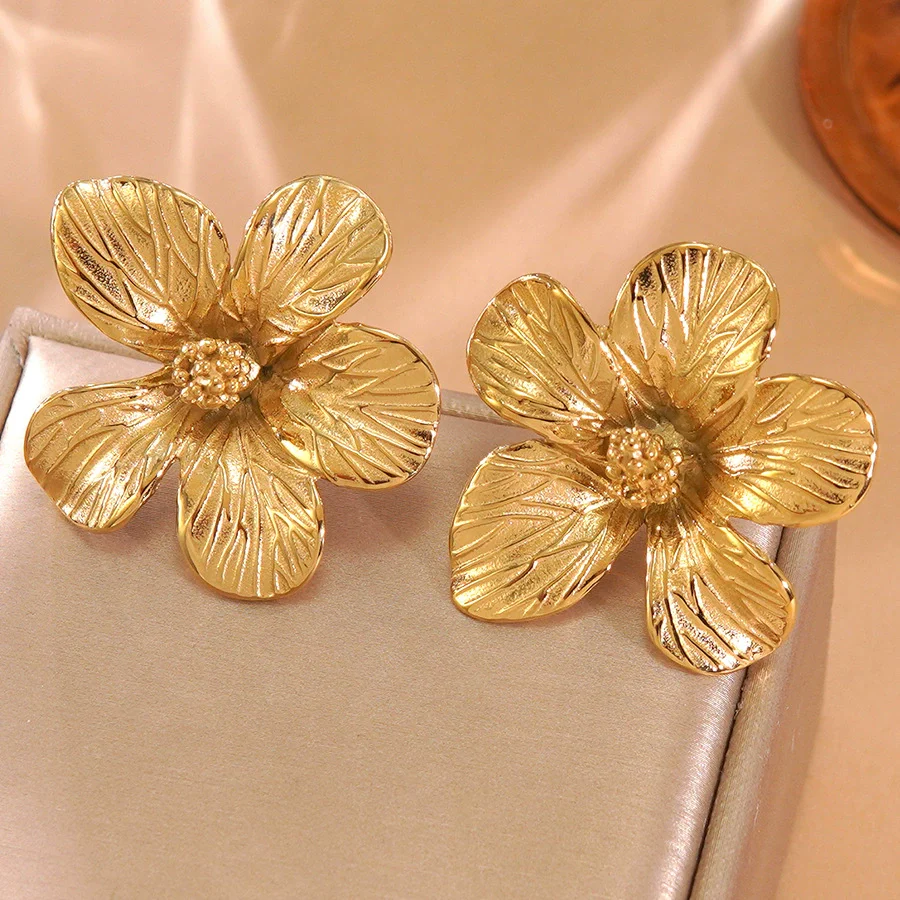 Wholesale Stainless Steel Electroplated Flower Earrings For Women - Image 2
