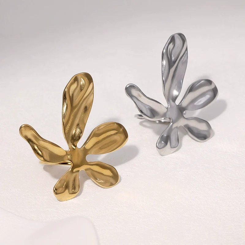 Wholesale Stainless Steel Electroplated Flowershaped Open Ring Hand Jewelry For Women
