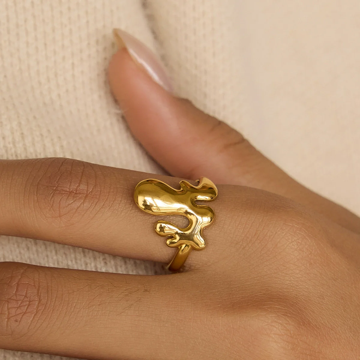 Wholesale Stainless Steel Electroplated Geometric Ins Style Unisex Ring For Women - Image 2