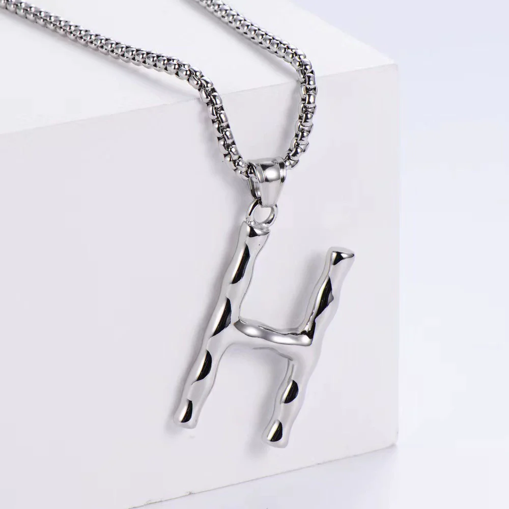 Wholesale Stainless Steel Electroplated Geometric Light Luxury Crown And English Letters Clavicle Necklace - Image 9