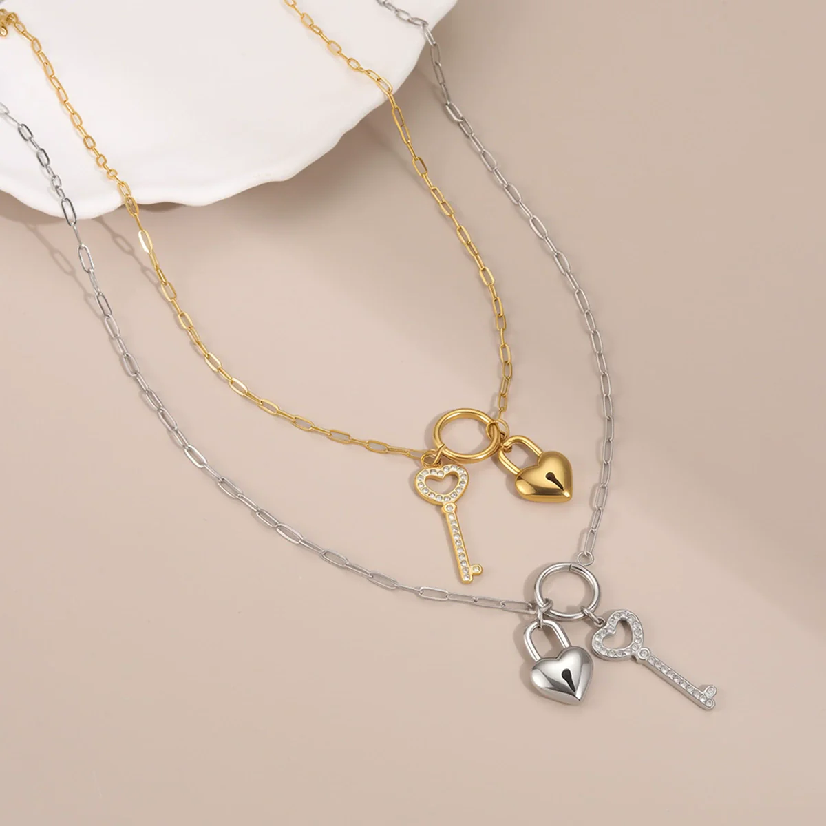 Wholesale Stainless Steel Electroplated Geometric Love Lock Key Necklace For Women - Image 2