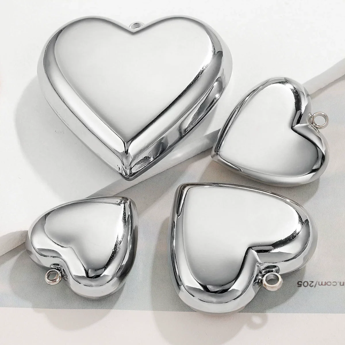 Wholesale Stainless Steel Electroplated Love Pendant Necklace Jewelry Accessories - Image 2