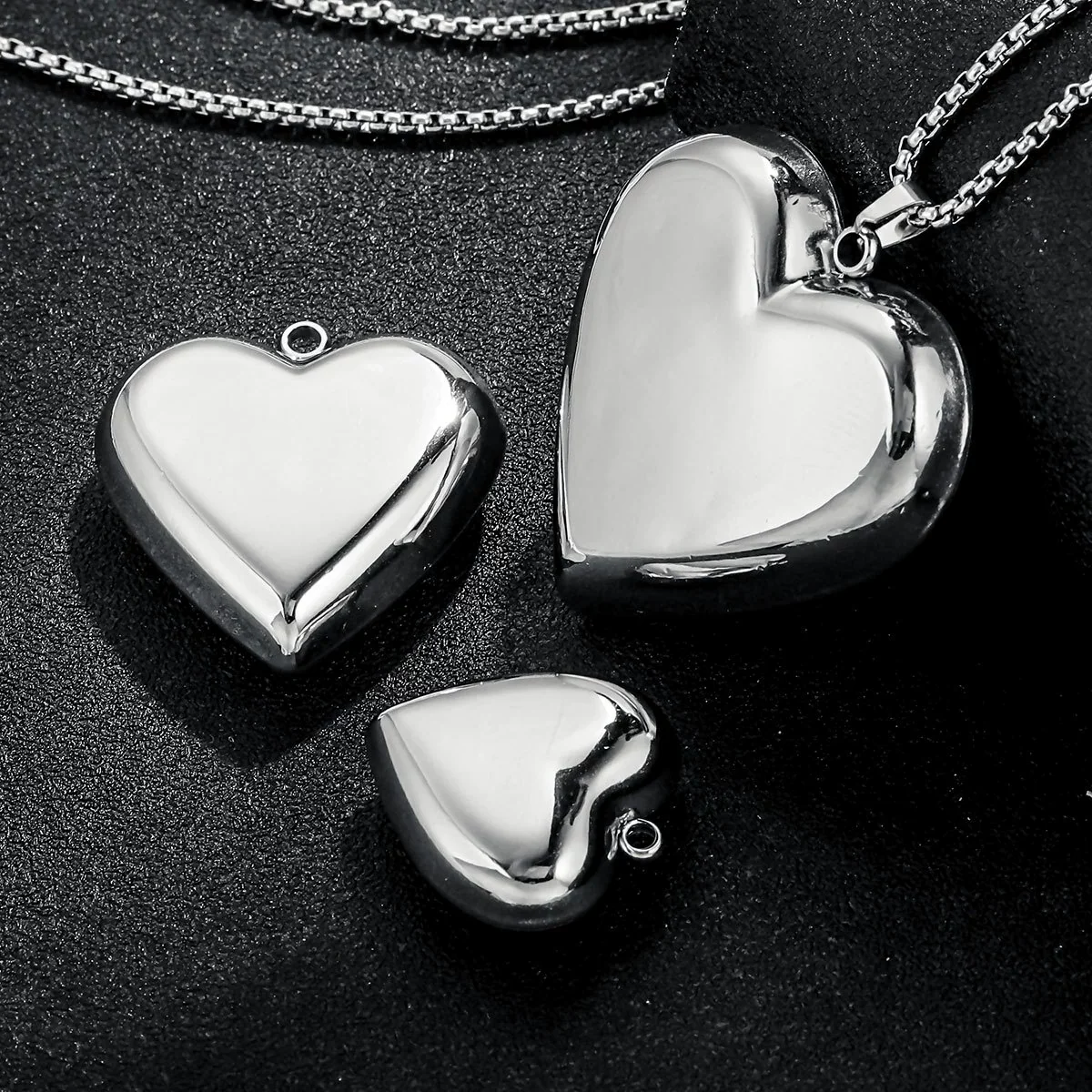Wholesale Stainless Steel Electroplated Love Pendant Necklace Jewelry Accessories - Image 4