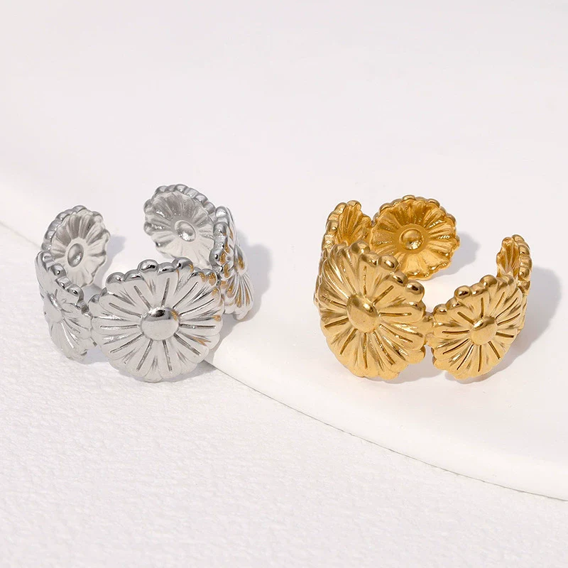 Wholesale Stainless Steel Electroplated Open Ring And Bracelet For Women With Flower Design