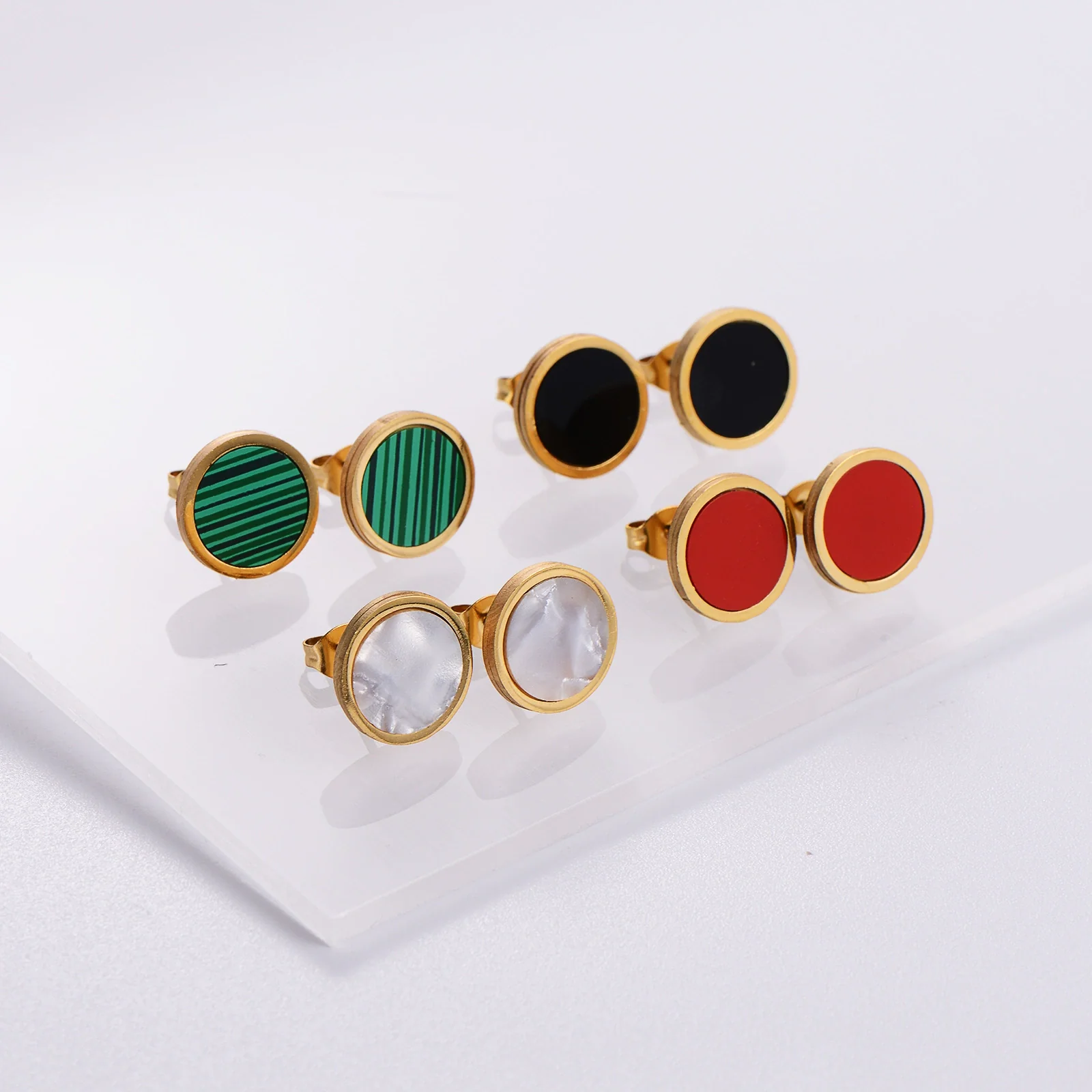 Wholesale Stainless Steel Electroplated Plant Flowers Pattern Round Stud Earrings Bracelet Necklace Threepiece Set For Women - Image 5