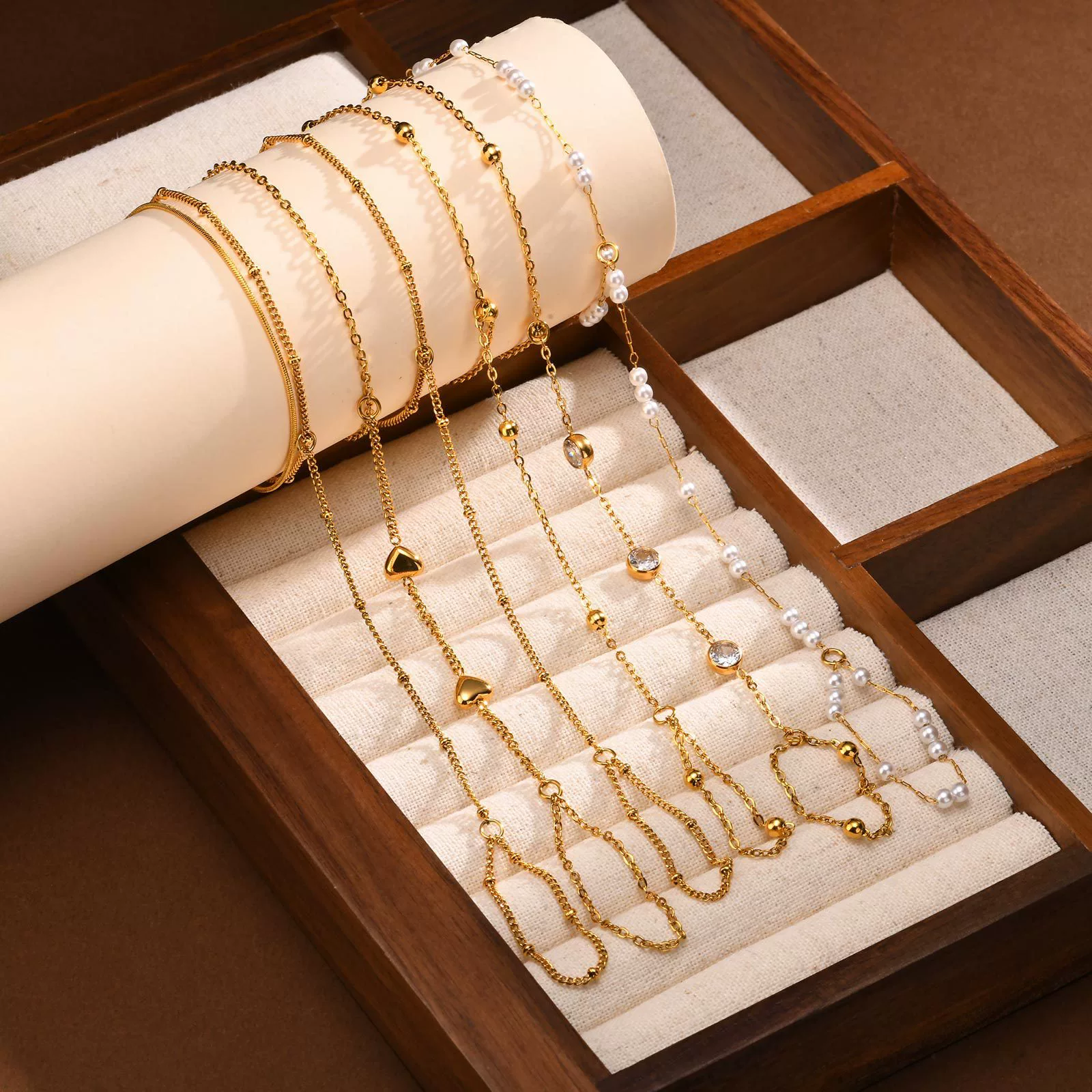 Wholesale Stainless Steel Fashion Hand Support Round Snake Chain Double Layer Overlapping Gold Plated Bracelet For Women