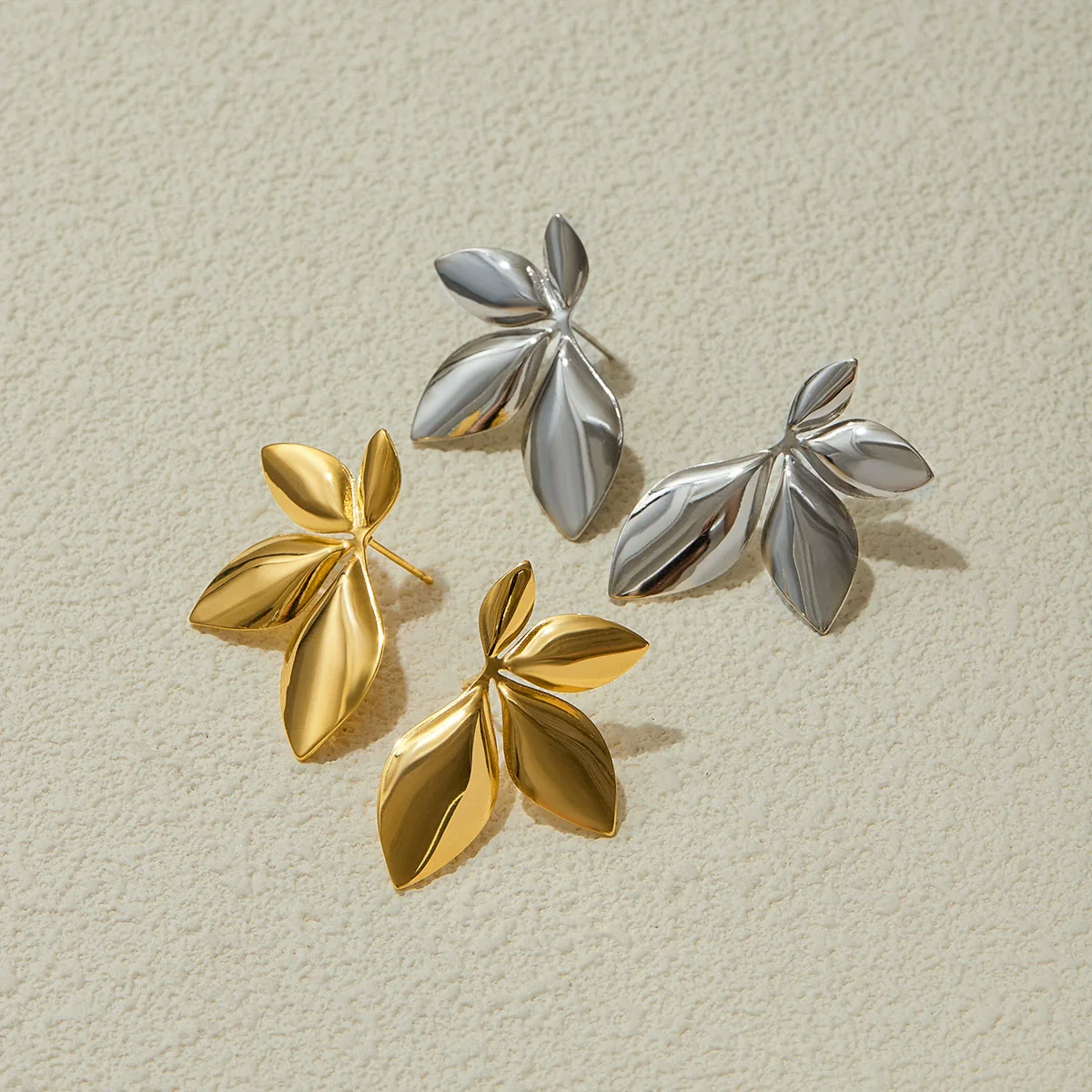 Wholesale Stainless Steel Geometric Electroplated Minimalist Earrings For Women - Image 4
