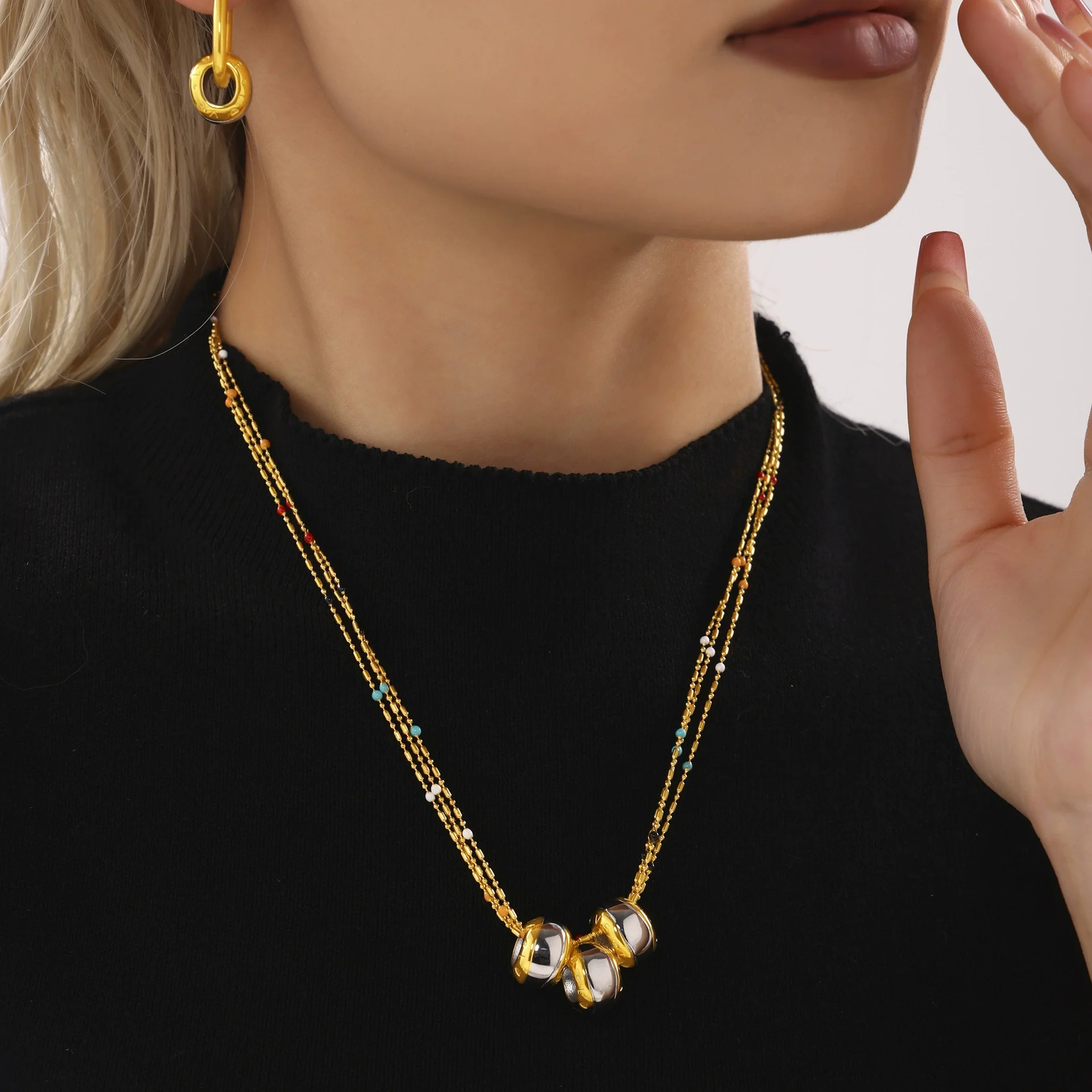 Wholesale Stainless Steel Geometric Pattern Light Luxury Pendant Multi Layer Rice Bead Necklace With Brushed And Electroplated Treatment For Women