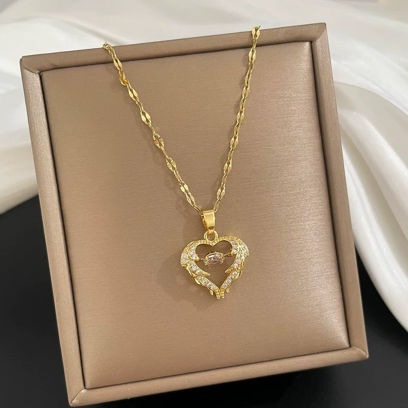 Wholesale Stainless Steel Geometric Style Diamond Pendant Necklace For Female - Image 5