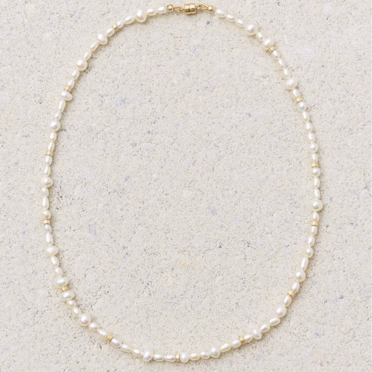 Wholesale Stainless Steel Geometric Water Wave Chain Women's Minimalist Electroplated Clavicle Necklace - Image 3