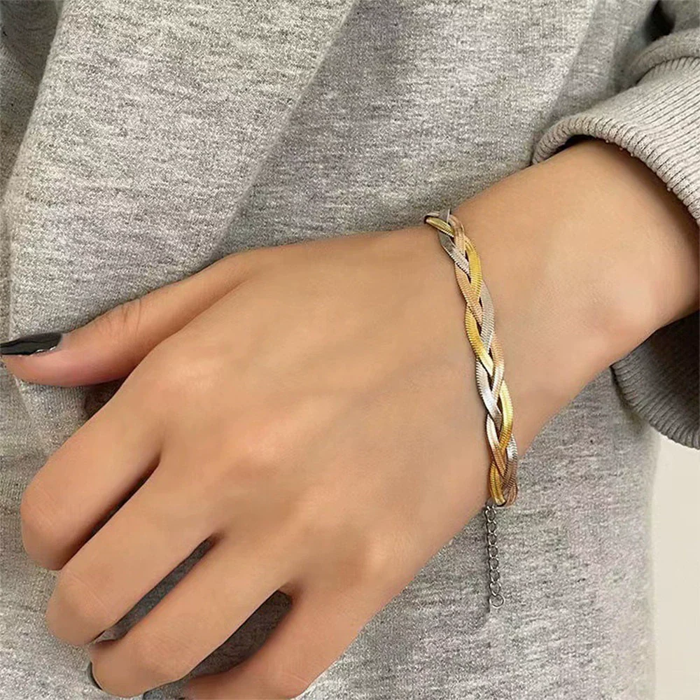 Wholesale Stainless Steel Geometric Woven Blade Bracelet Electroplated For Women And Unisex - Image 2