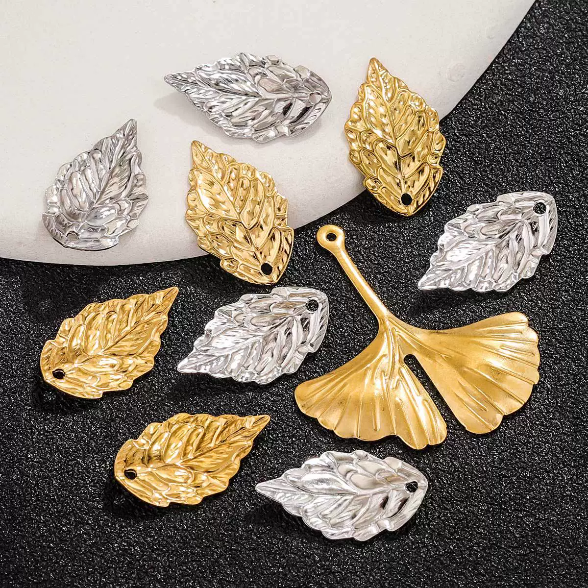 Wholesale Stainless Steel Ginkgo Leaf And Small Flower Antique Style Electroplated Earrings And Headwear Accessories Pendant - Image 4