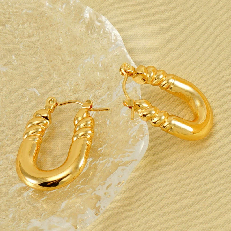 Wholesale 316L Stainless Steel Goldplated Retro Geometric Hollow Earrings - Image 4