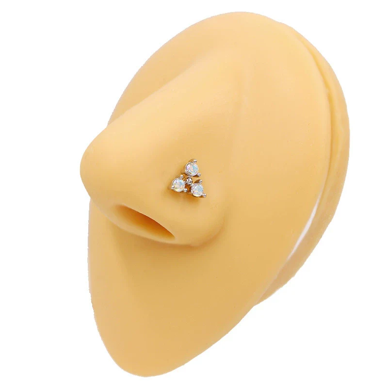 Wholesale Stainless Steel Heart Puncture Nose Ring With Diamond Design - Image 3