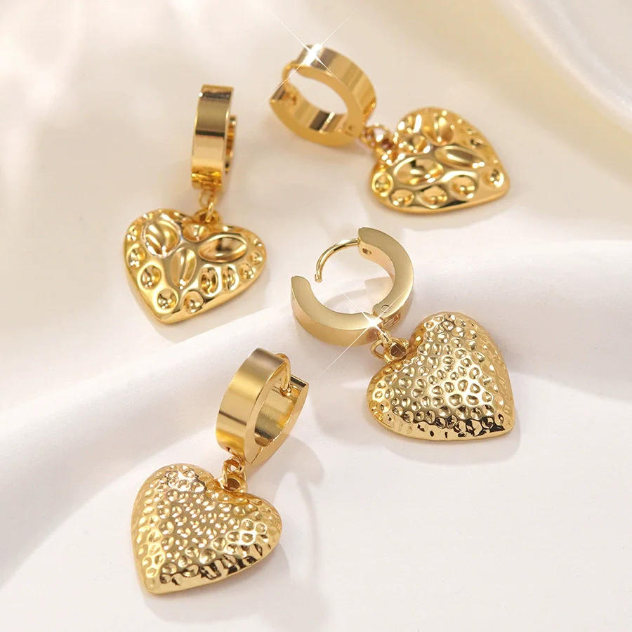 Wholesale Stainless Steel Heartshaped Polished Love Earrings For Women Medieval Style
