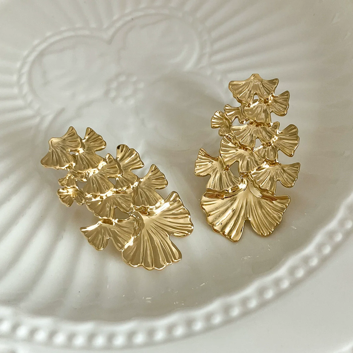 Wholesale Stainless Steel Medievalstyle Ginkgo Leaf Stacked Long Earrings Plated With Gold - Image 3