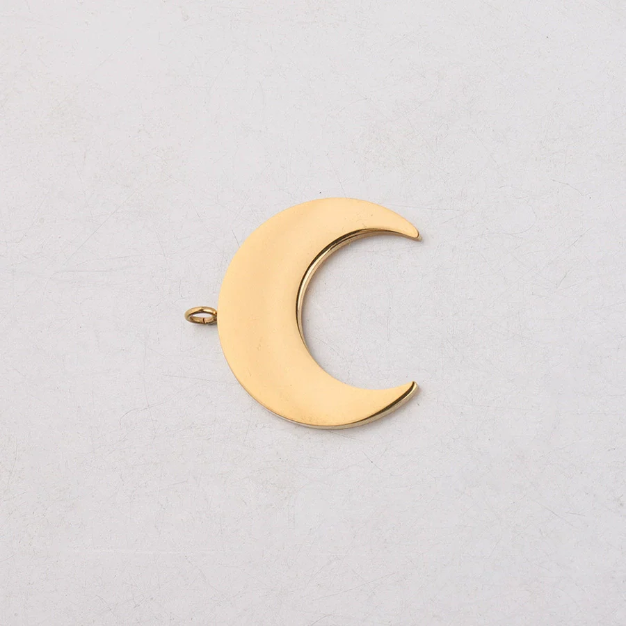 Wholesale Stainless Steel Moon Crescent Horn Pendant Jewelry Accessories Mirror Polished Little Fresh Minimalist Style - Image 5