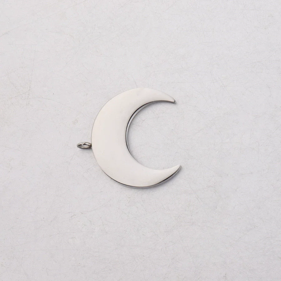 Wholesale Stainless Steel Moon Crescent Horn Pendant Jewelry Accessories Mirror Polished Little Fresh Minimalist Style - Image 6