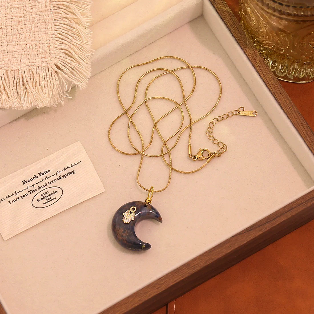 Wholesale Stainless Steel Moonshaped Pendant Necklace With Personality And Minimalist Style - Image 2