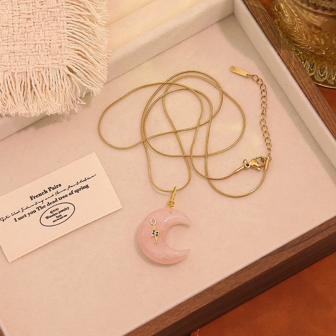 Wholesale Stainless Steel Moonshaped Pendant Necklace With Personality And Minimalist Style - Image 4