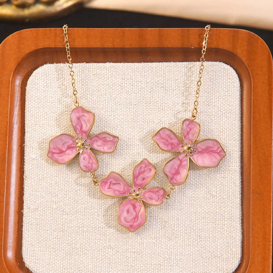 Wholesale Stainless Steel Plants And Flowers Dripping Oil Style Necklace And Earrings Set For Women - Image 2