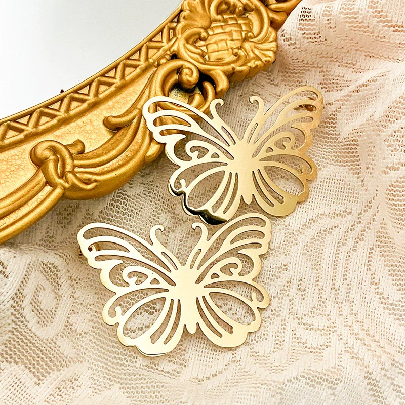 Wholesale Stainless Steel Retro Hollow Butterfly Design Heavy Industry Electroplated Real Gold Women's Earrings - Image 2
