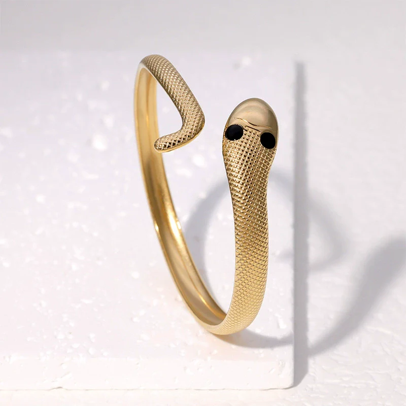 Wholesale Stainless Steel Snakeshaped 18K Gold Plated Electroplated Light Luxury Exaggerated Highend Bracelet That Does Not Fade - Image 2