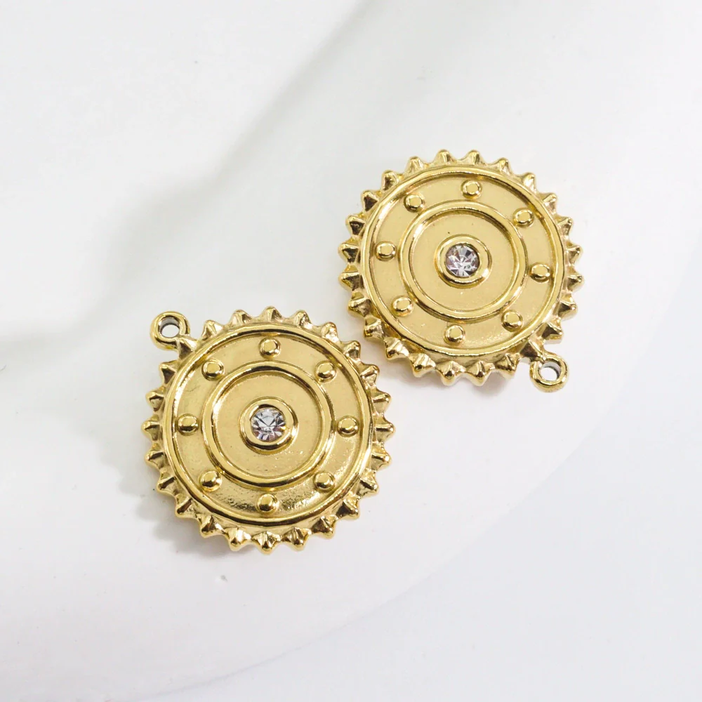 Wholesale Stainless Steel Zircon Inlaid Round Pendant And Earrings With Electroplating Treatment - Image 3