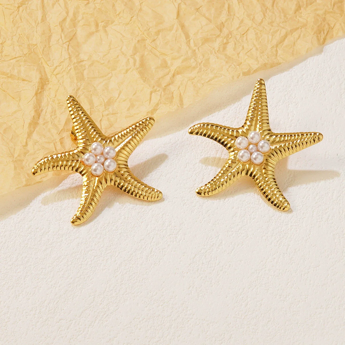 Wholesale Stamped Light Luxury Animal Shaped Pearl Stainless Steel Earrings For Women - Image 4