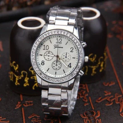 Wholesale Steel Band Rhinestone Watches For Men And Women Round Dial Leisure Style - Image 2