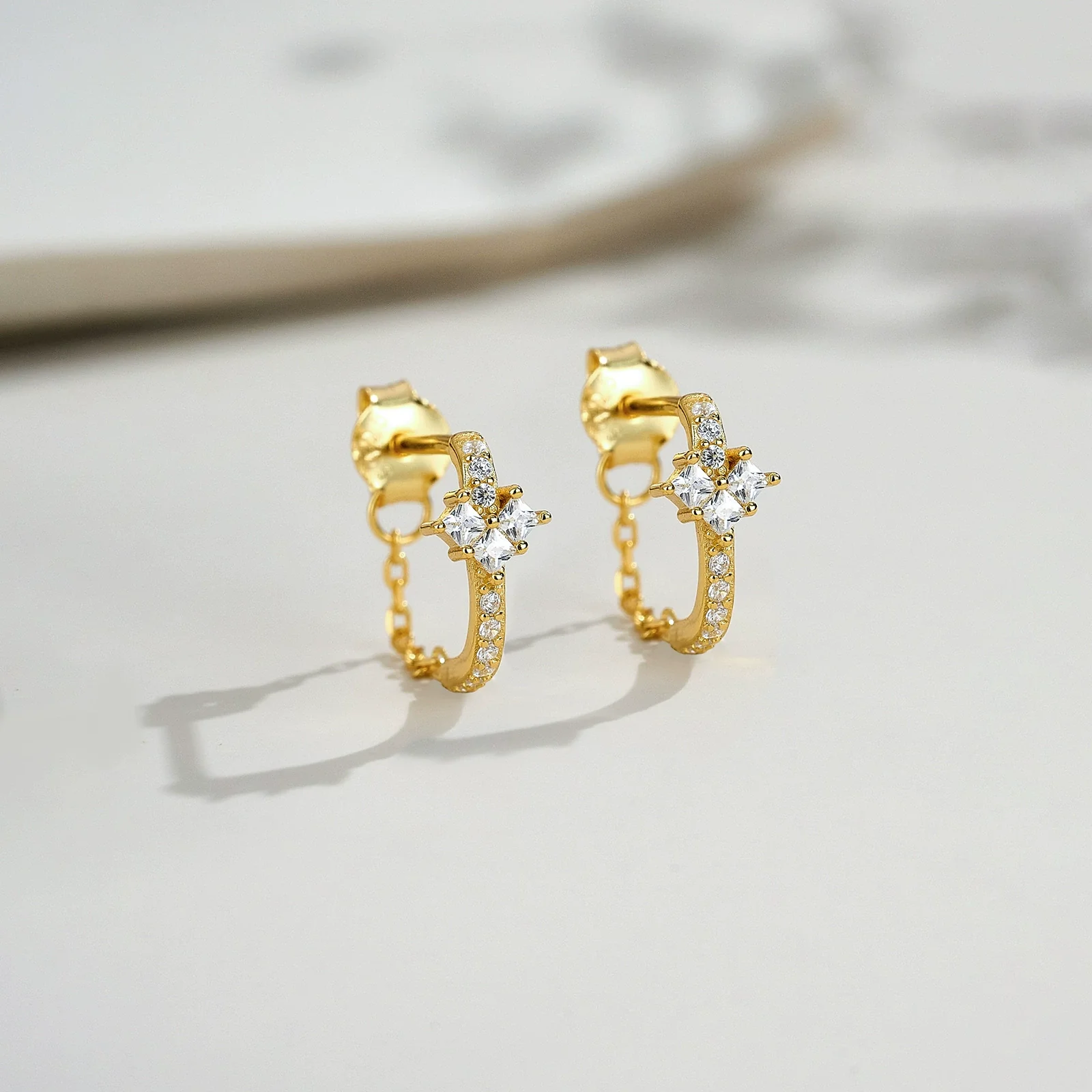 Wholesale Sterling Silver Heartshaped Geometric Design Electroplated Platinum And 18K Gold Earrings With Zircon - Image 3