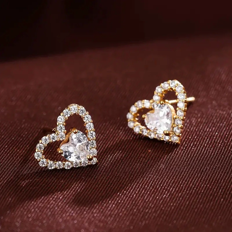 Wholesale Stud Earrings Copper Heart Shaped Inlaid Zircon For Women Simple Style - Image 4