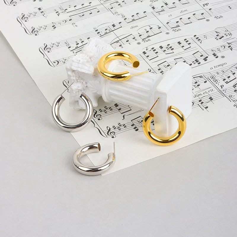 Wholesale Stud Earrings S925 Sterling Silver Geometric Cshaped Cold Style For Women - Image 2
