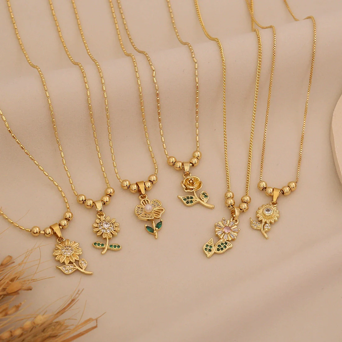 Wholesale Sunflower Pendant Necklace Light Luxury 18K Plated Copper Floral Pastoral Style Jewelry