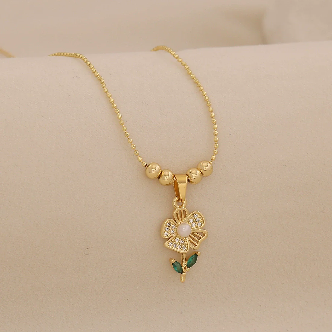 Wholesale Sunflower Pendant Necklace Light Luxury 18K Plated Copper Floral Pastoral Style Jewelry - Image 4