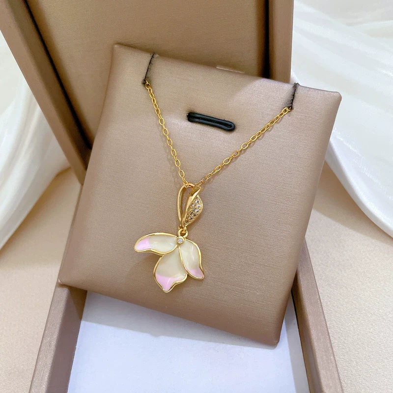 Wholesale Titanium Steel And Copper Geometric Pendant Women's Allmatch Clavicle Necklace With Zircon And Drop Oil Flower Design - Image 3