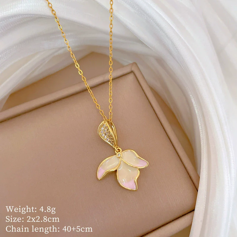 Wholesale Titanium Steel And Copper Geometric Pendant Women's Allmatch Clavicle Necklace With Zircon And Drop Oil Flower Design - Image 6