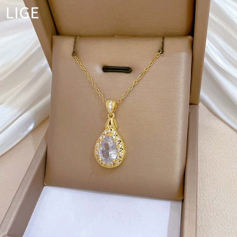 Wholesale Titanium Steel And Copper Geometric Style Full Diamond Women's Necklace