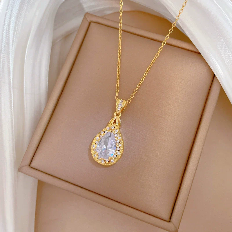Wholesale Titanium Steel And Copper Geometric Style Full Diamond Women's Necklace - Image 4