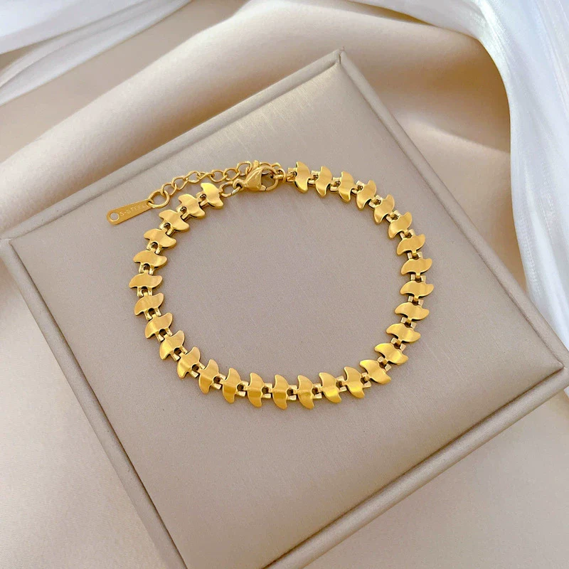 Wholesale Titanium Steel Constellation Pattern Chain Bracelet For Women Cold Style Inlaid With Gold - Image 3