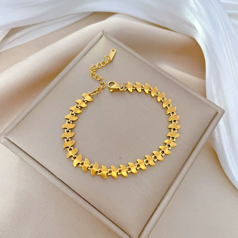 Wholesale Titanium Steel Constellation Pattern Chain Bracelet For Women Cold Style Inlaid With Gold - Image 4